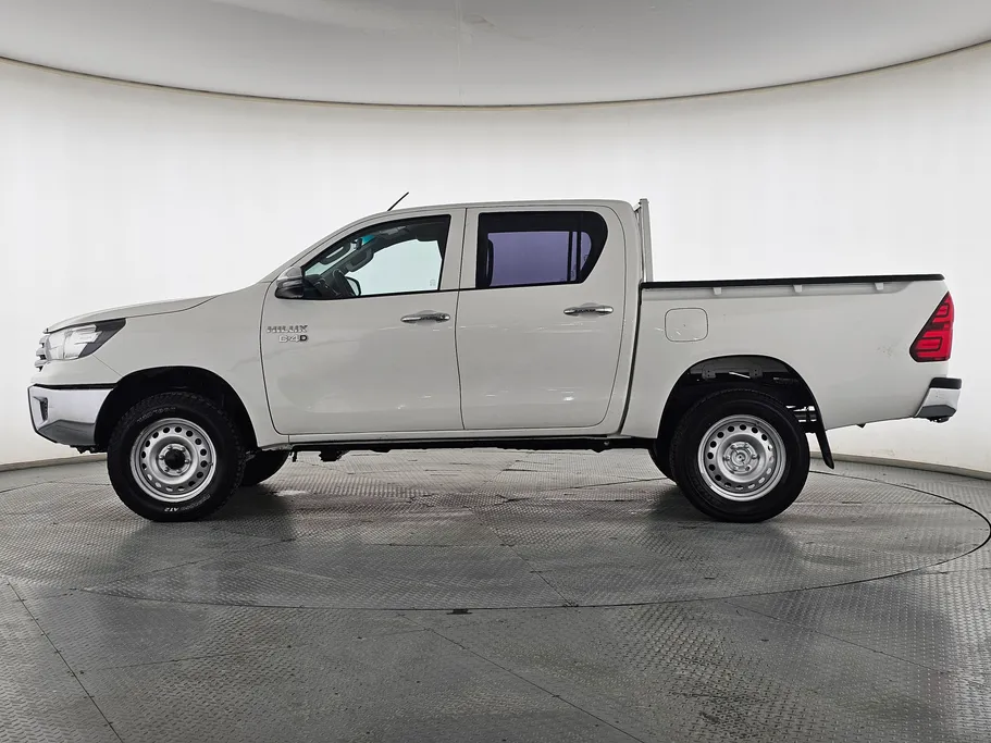 تويوتا هايلكس DC 4x4 Diesel 2023 