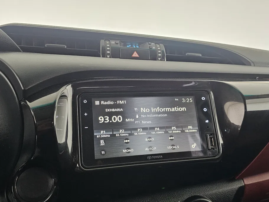 تويوتا هايلكس DC 4x4 Diesel 2023 