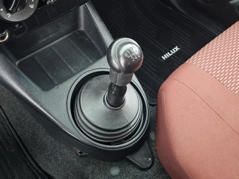 تويوتا هايلكس DC 4x4 Diesel 2023 