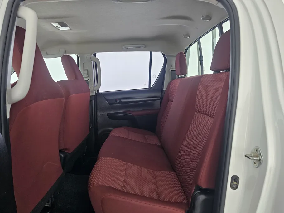 تويوتا هايلكس DC 4x4 Diesel 2023 