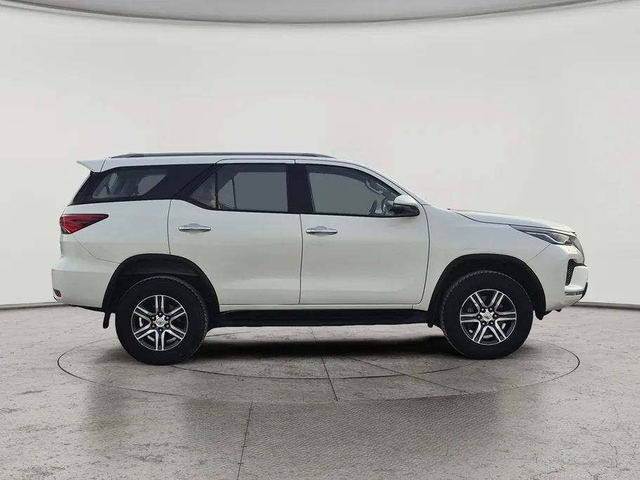 2022 Toyota Fortuner GX2 4x4 