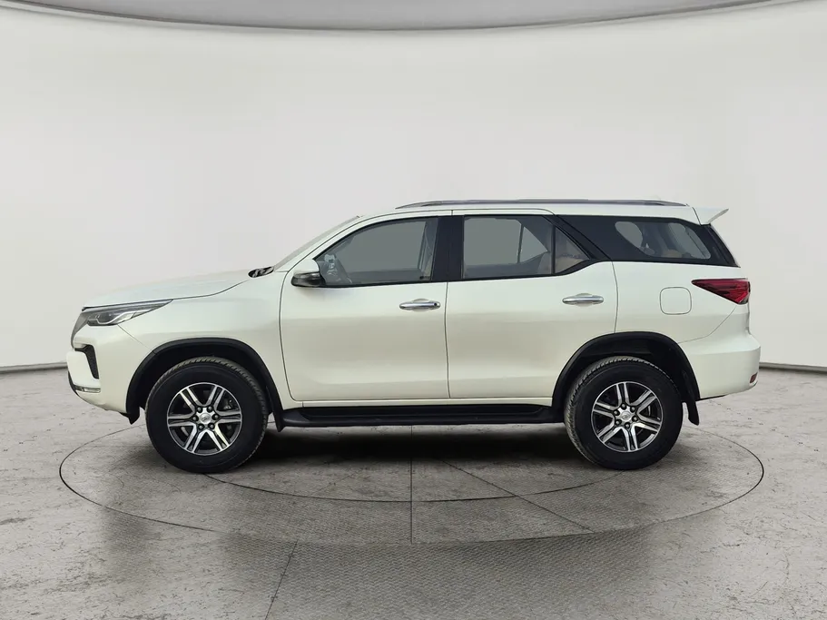 2022 Toyota Fortuner GX2 4x4 
