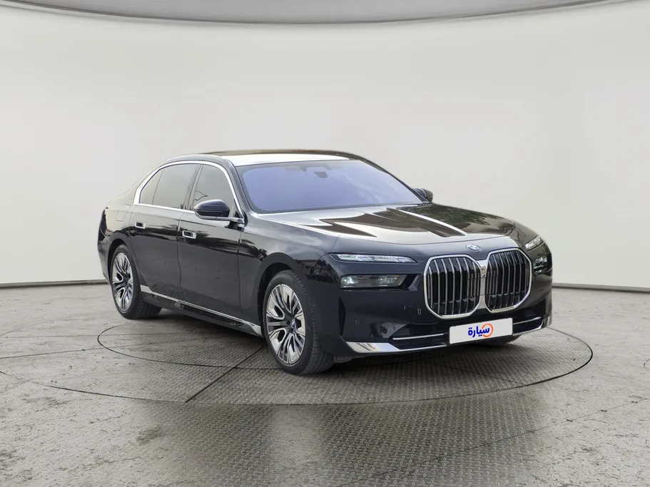 2023 BMW 7 Series 735i 