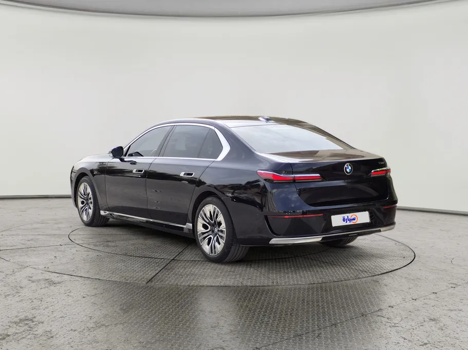 2023 BMW 7 Series 735i 