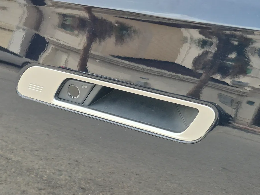 2023 BMW 7 Series 735i 