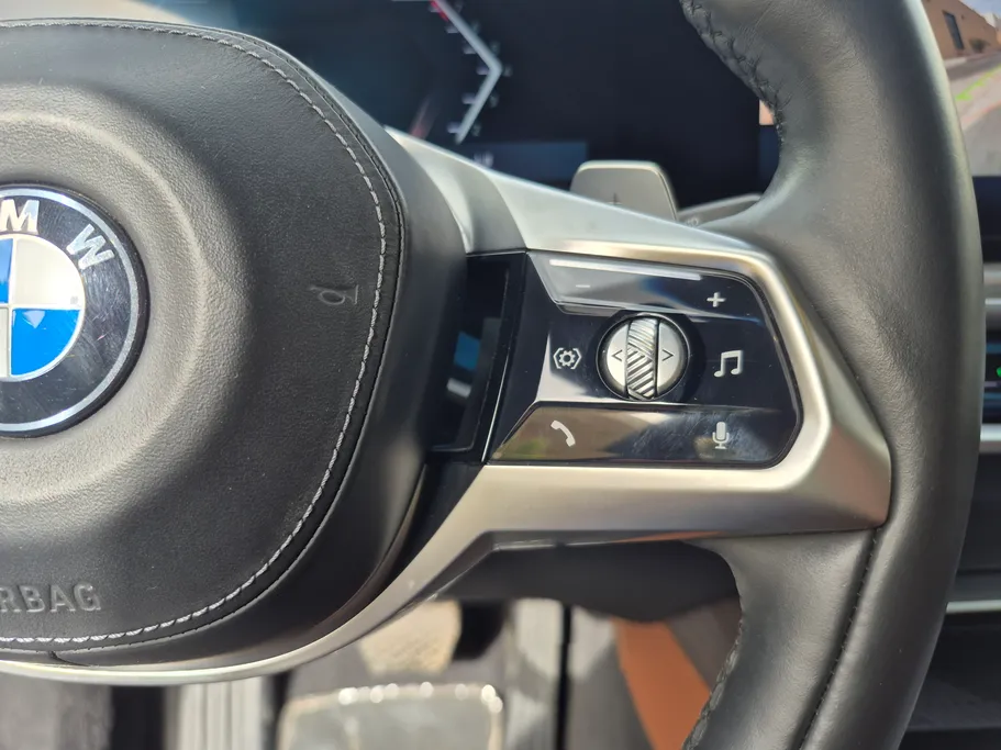 2023 BMW 7 Series 735i 