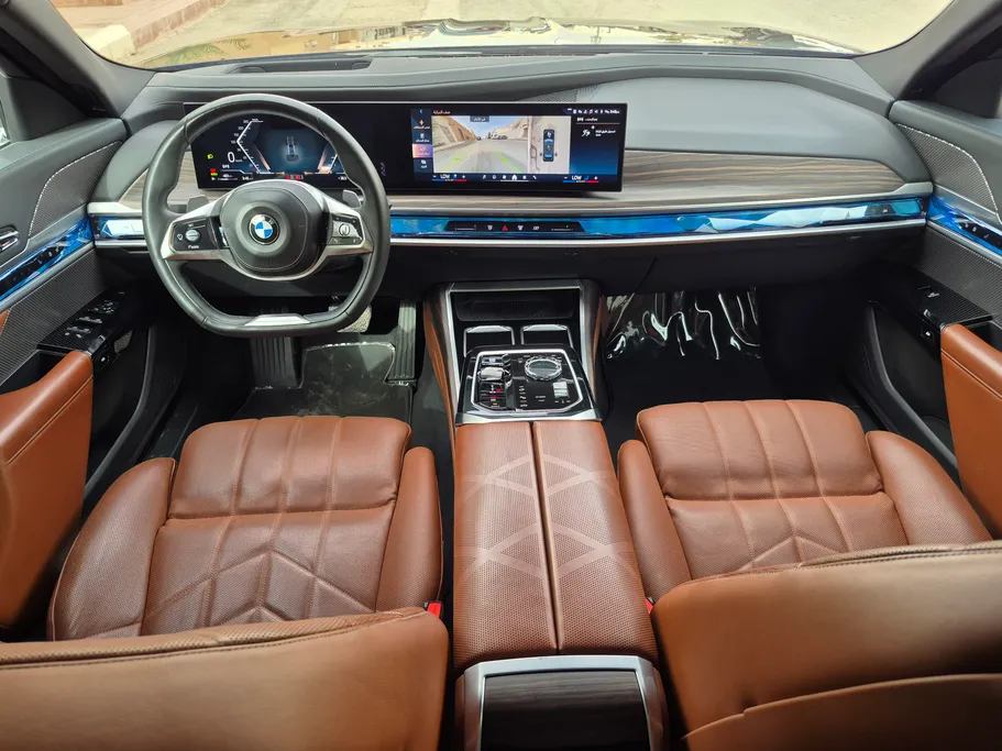 2023 BMW 7 Series 735i 