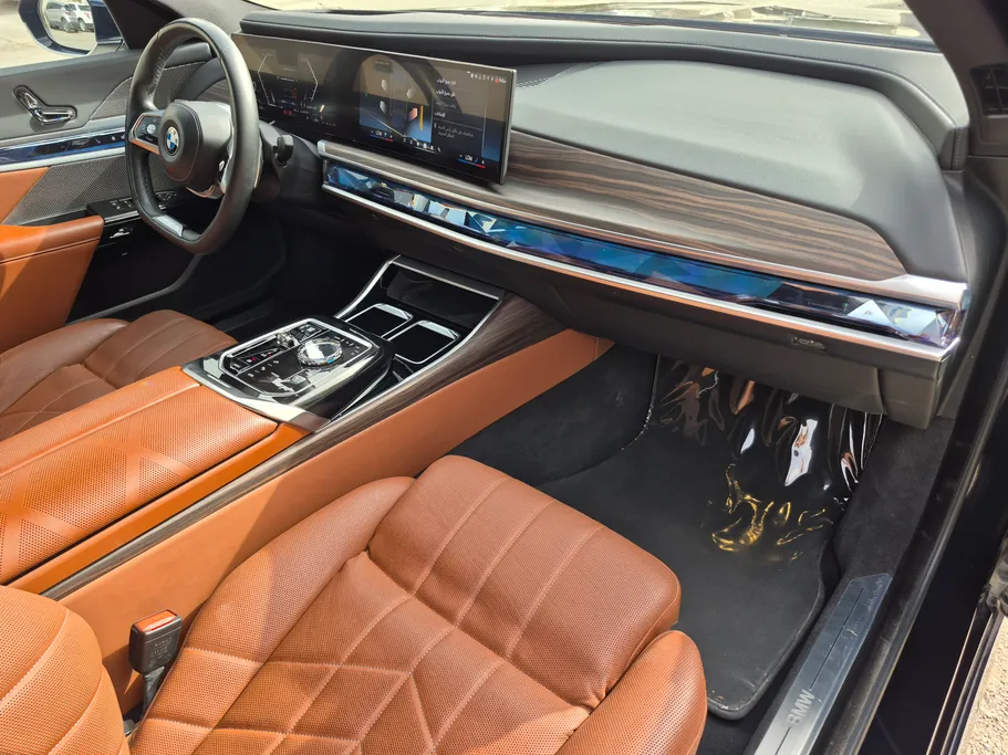 2023 BMW 7 Series 735i 