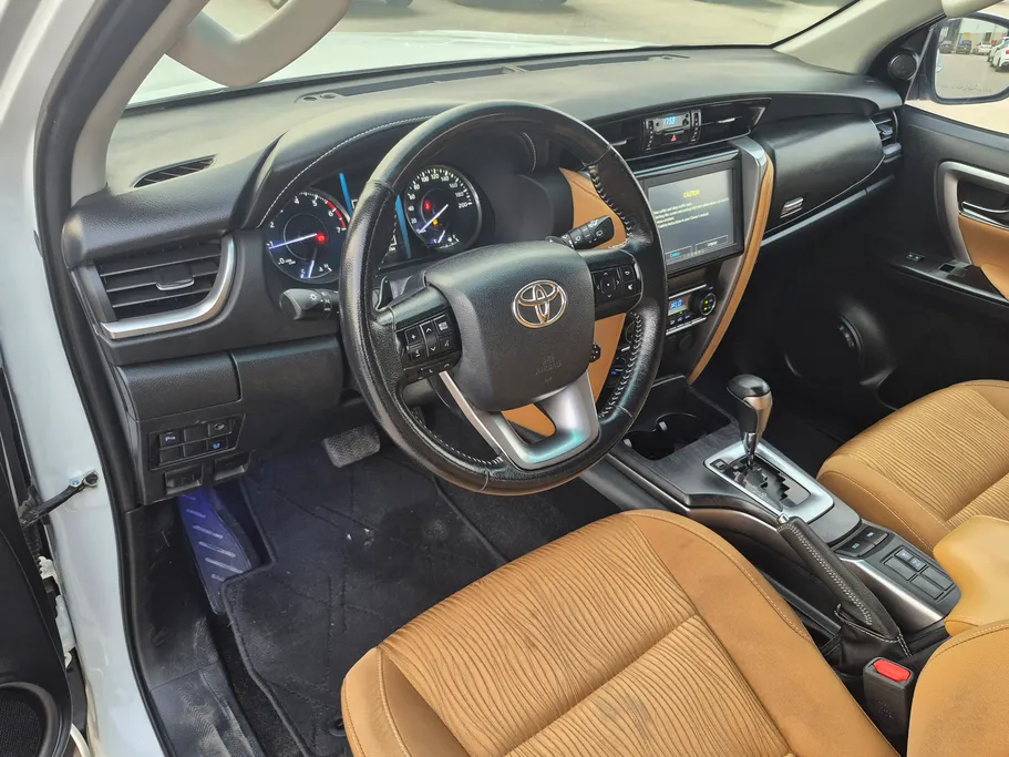 تويوتا فورتشنر VX 2023 