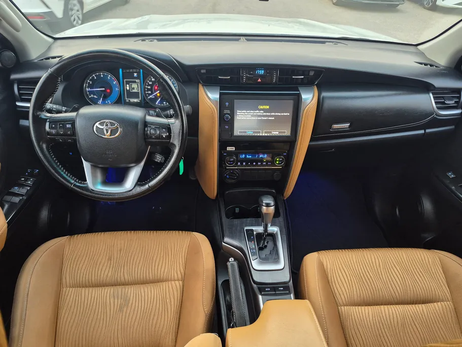 تويوتا فورتشنر VX 2023 