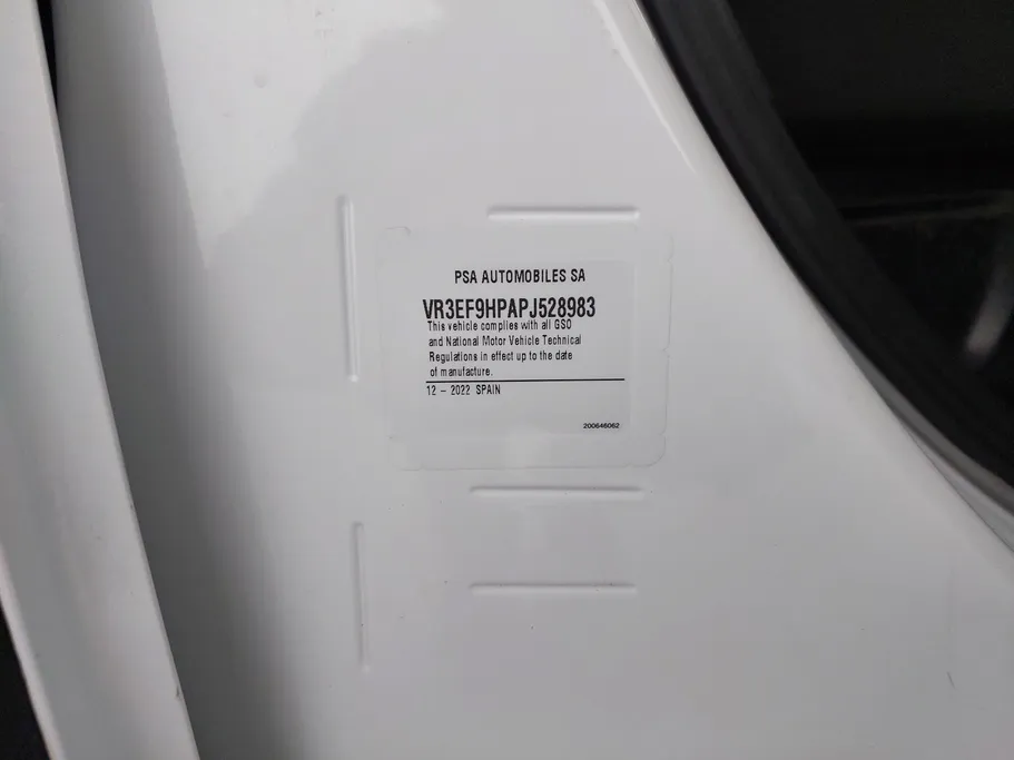 2023 Peugeot Partner Long van 