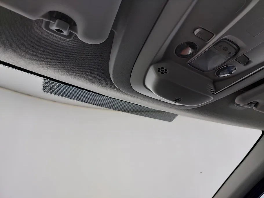 2023 Peugeot Partner Long van 