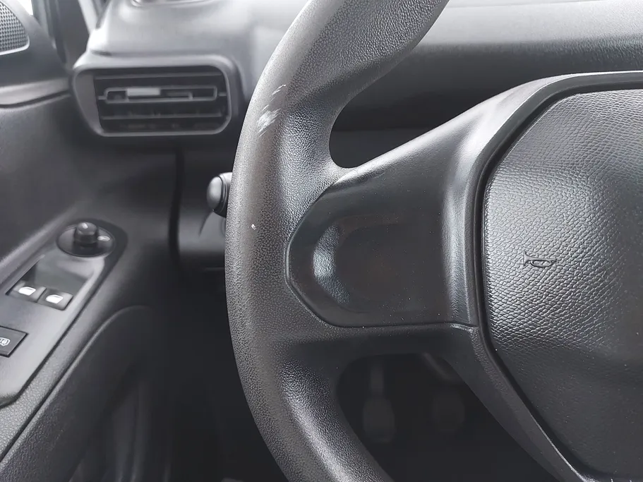 2023 Peugeot Partner Long van 