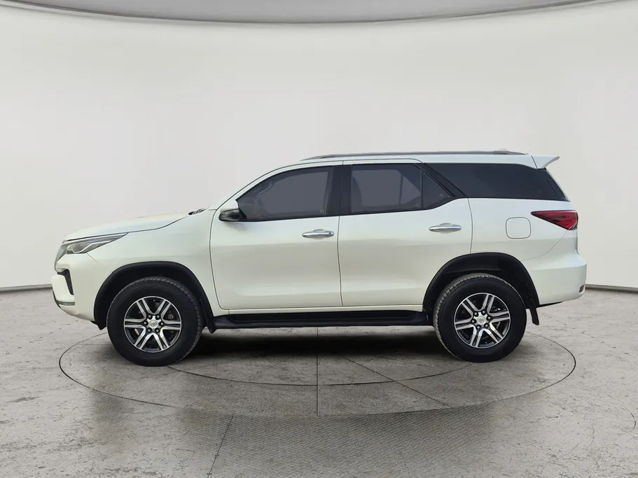 2021 Toyota Fortuner GX2 4x4 Diesel 