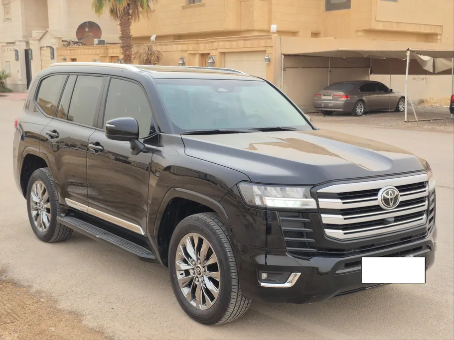 تويوتا لاندكروزر GXR 2026 