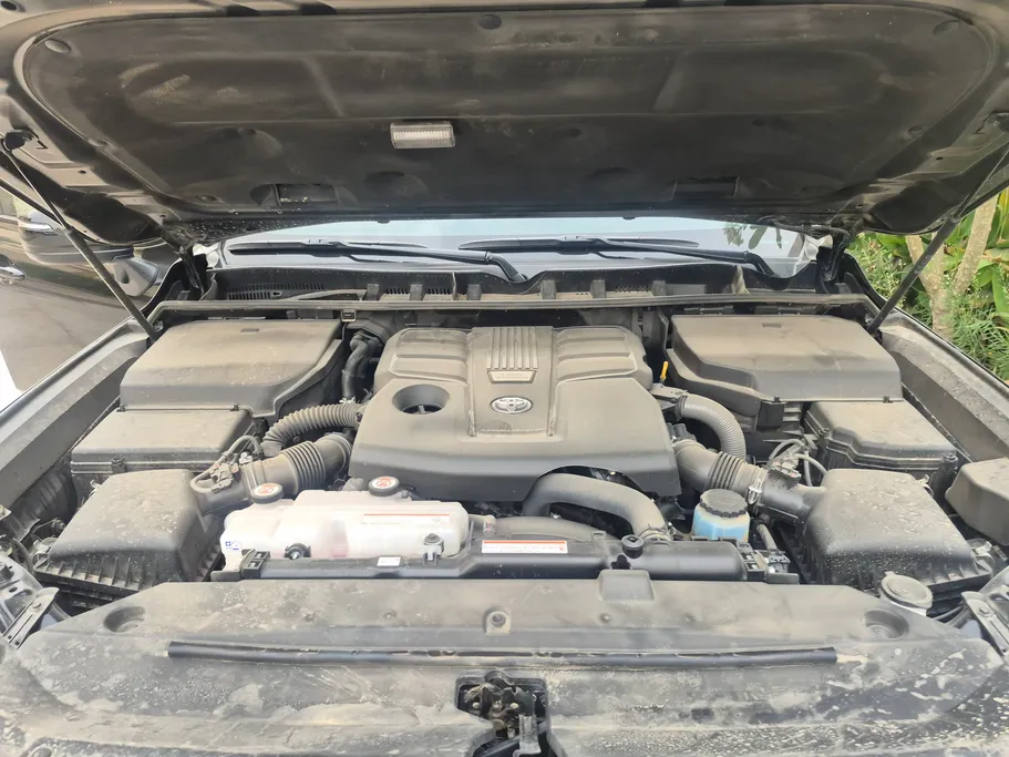 تويوتا لاندكروزر GXR 2026 