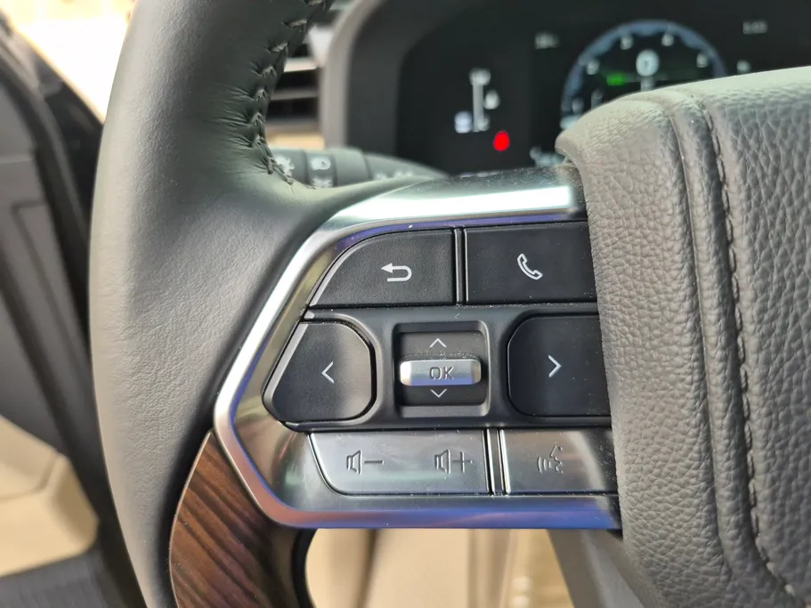 تويوتا لاندكروزر GXR 2026 