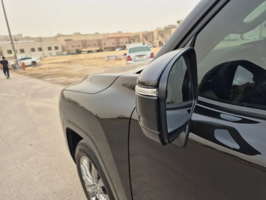 تويوتا لاندكروزر GXR 2026 