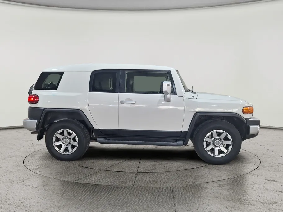 تويوتا اف جي FJ Cruiser 2022 