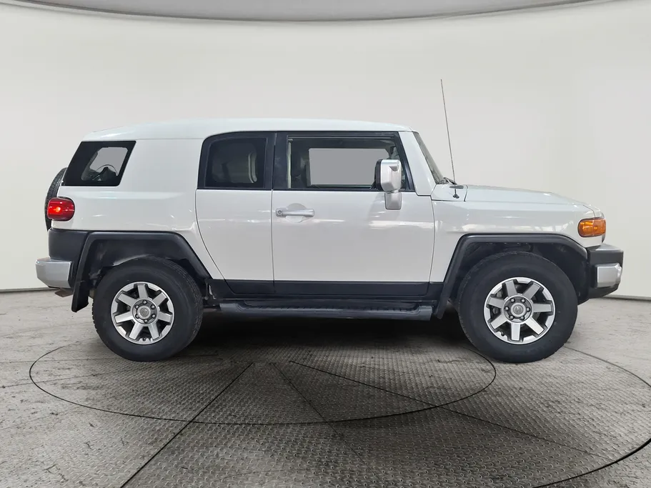 تويوتا اف جي FJ Cruiser 2022 