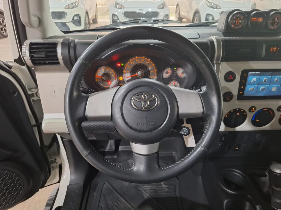 تويوتا اف جي FJ Cruiser 2022 