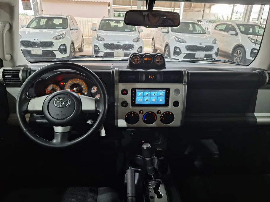 تويوتا اف جي FJ Cruiser 2022 