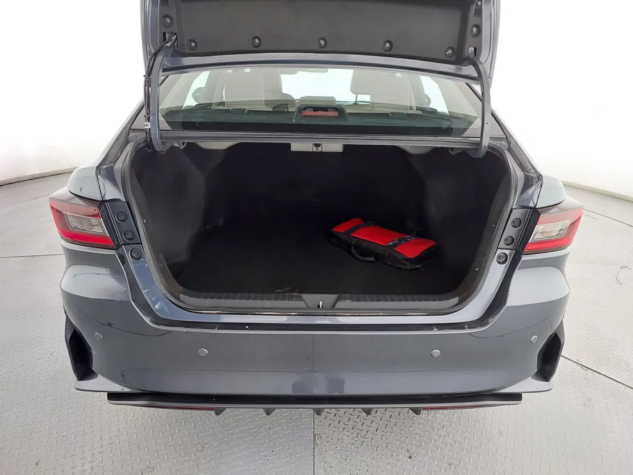 تويوتا يارس Y 2023 