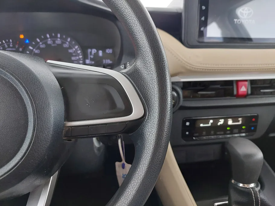 تويوتا يارس Y 2023 