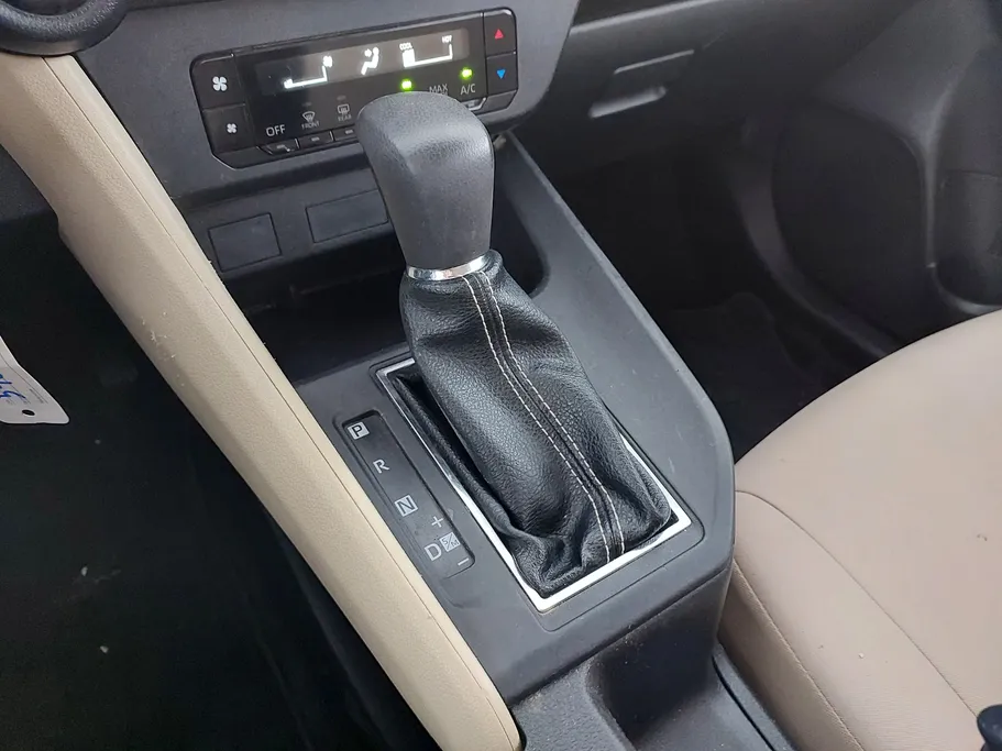 تويوتا يارس Y 2023 