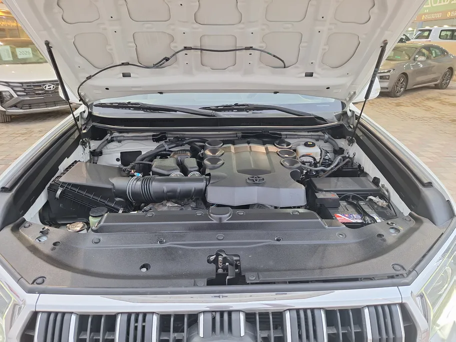 تويوتا برادو TXL 2022 