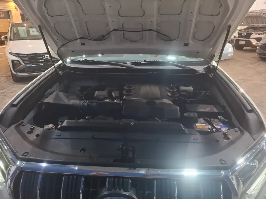 تويوتا برادو TXL 2022 