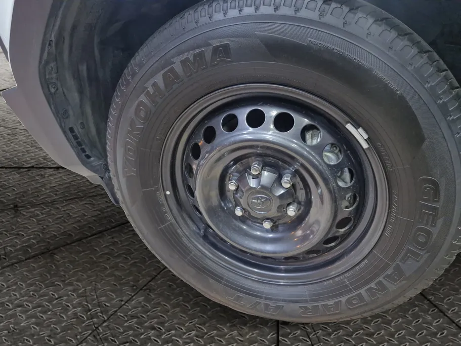 تويوتا برادو TX 2024 