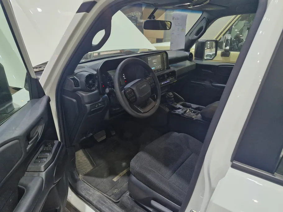 تويوتا برادو TX 2024 