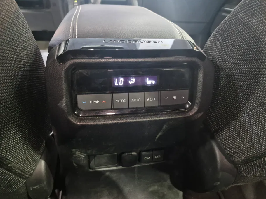 تويوتا برادو TX 2024 