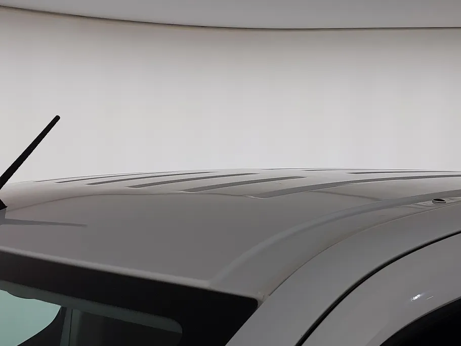 2023 Peugeot Partner Short van 