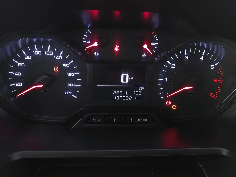 2023 Peugeot Partner Short van 