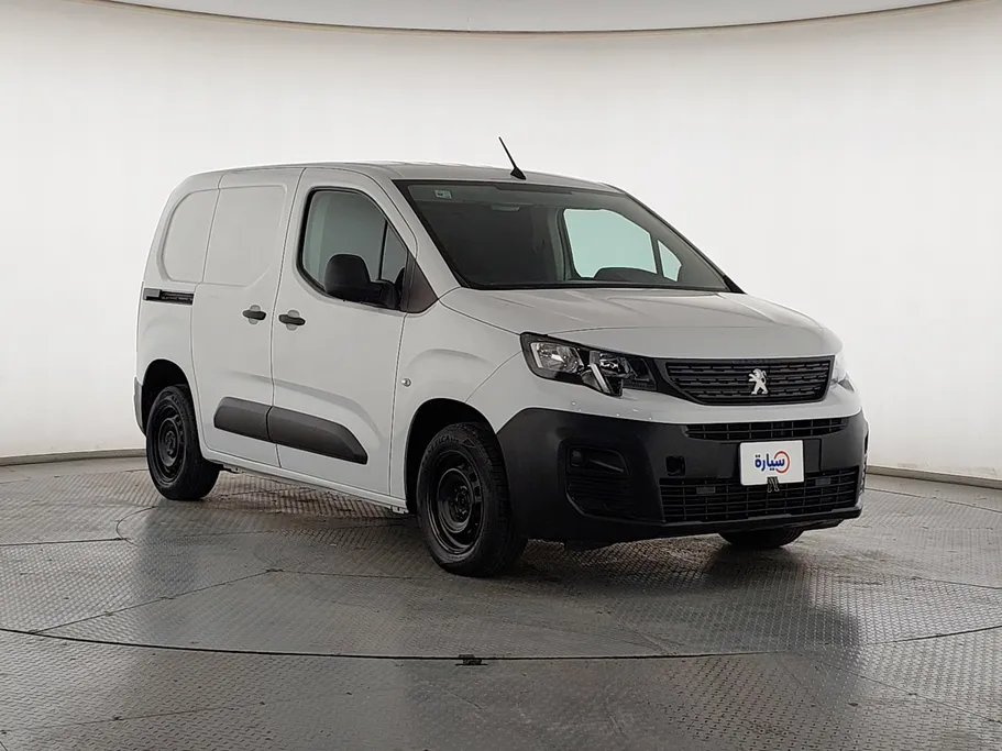 2023 Peugeot Partner Short van 