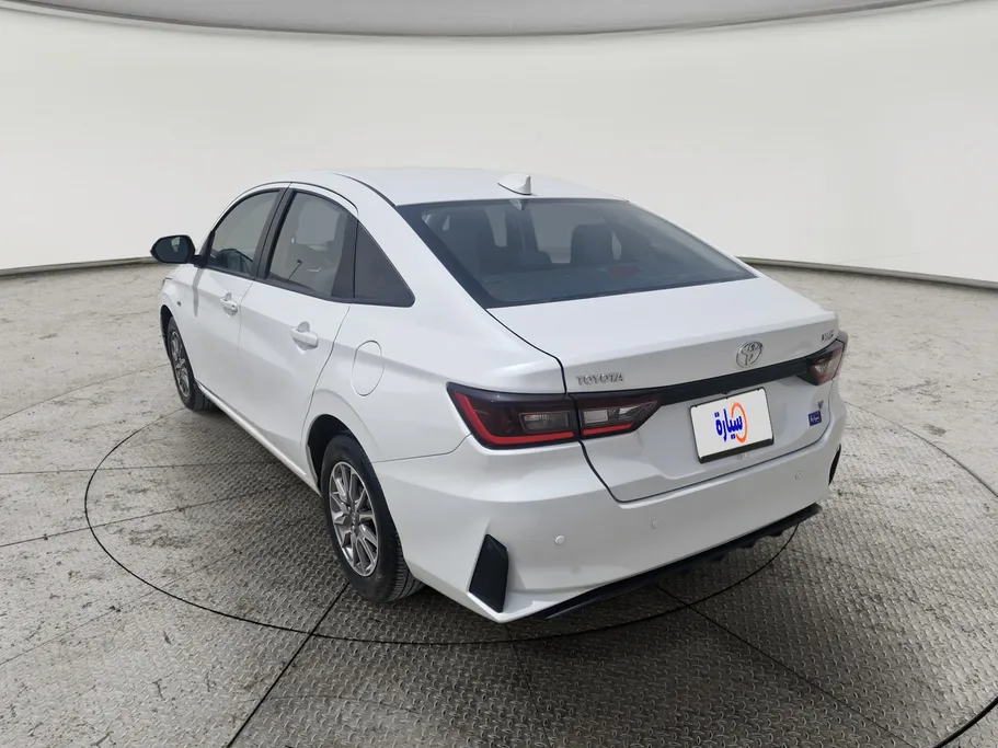 2023 Toyota Yaris  Y 