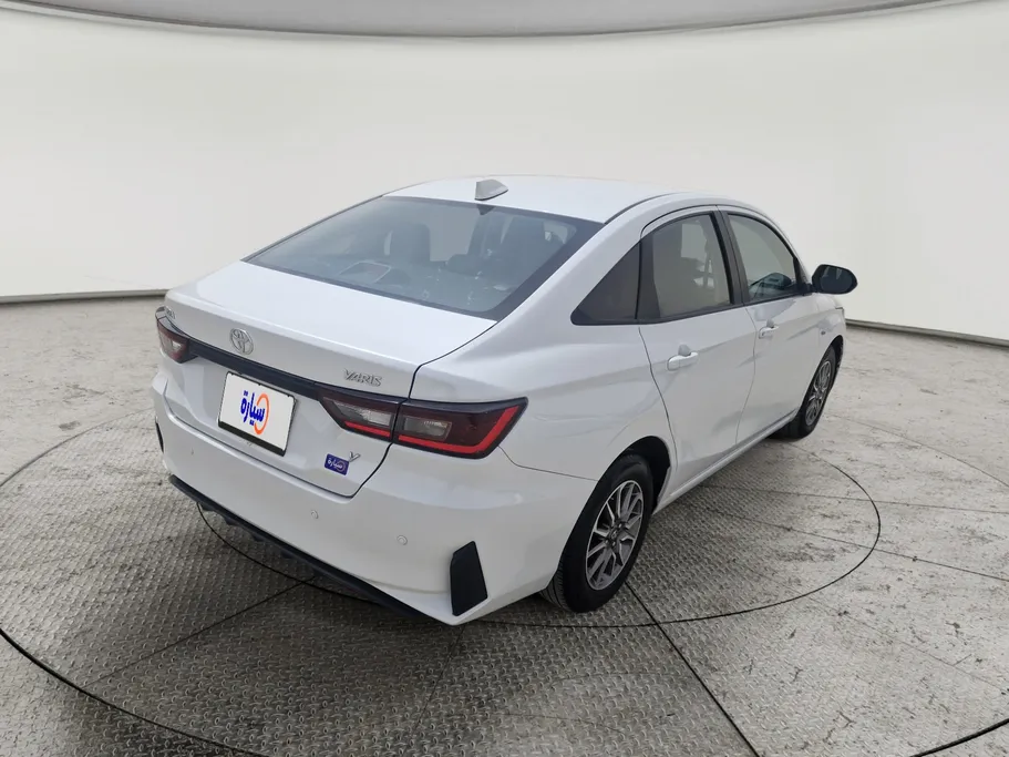 2023 Toyota Yaris  Y 