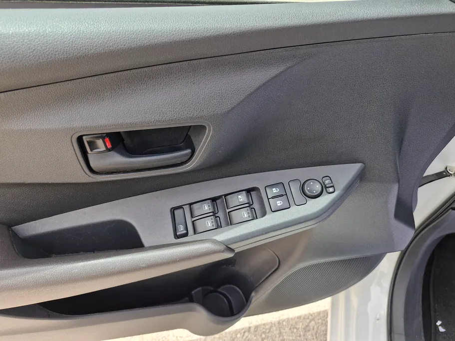 2023 Toyota Yaris  Y 