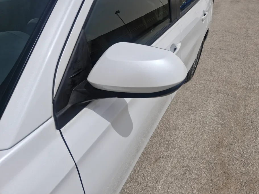 2023 Toyota Yaris  Y 