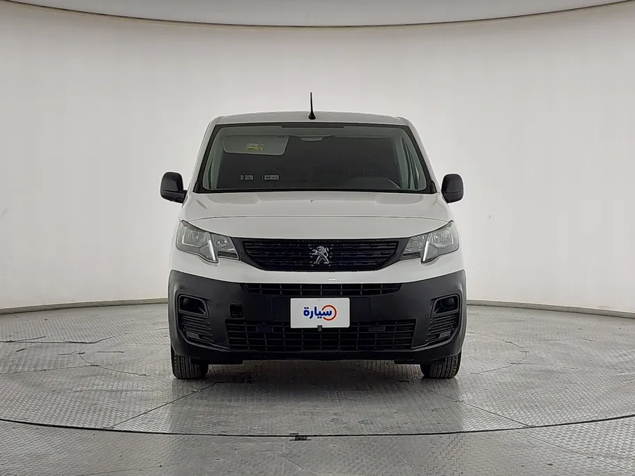 2022 Peugeot Partner Short van 