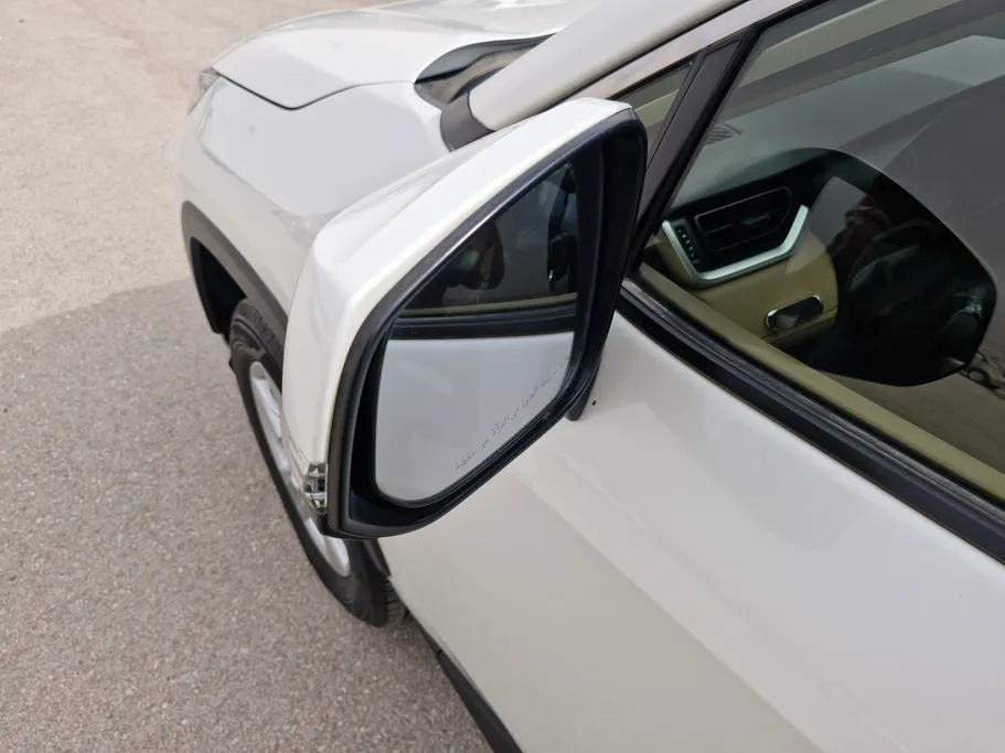 تويوتا راف فور LE 2021 