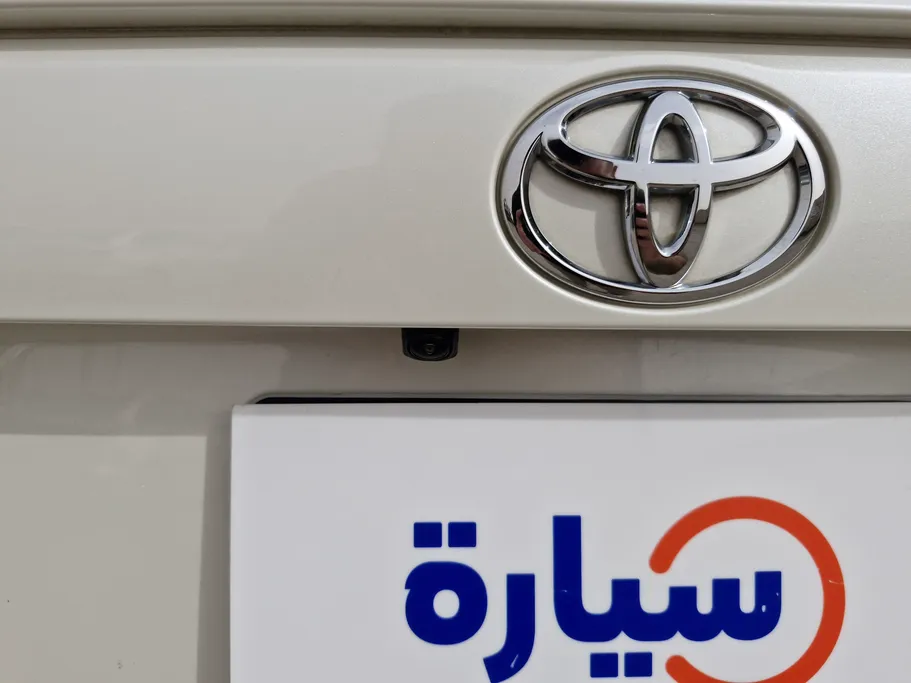 تويوتا راف فور LE 2021 