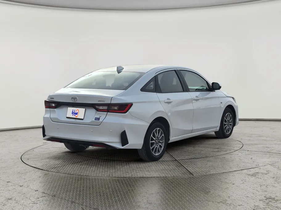 2023 Toyota Yaris  Y 