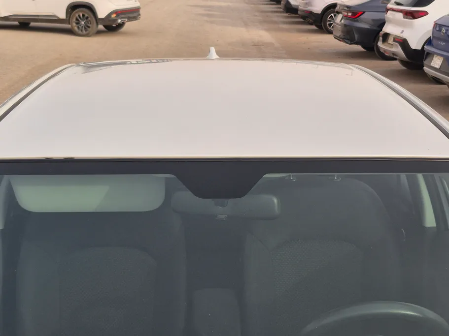 2023 Toyota Yaris  Y 