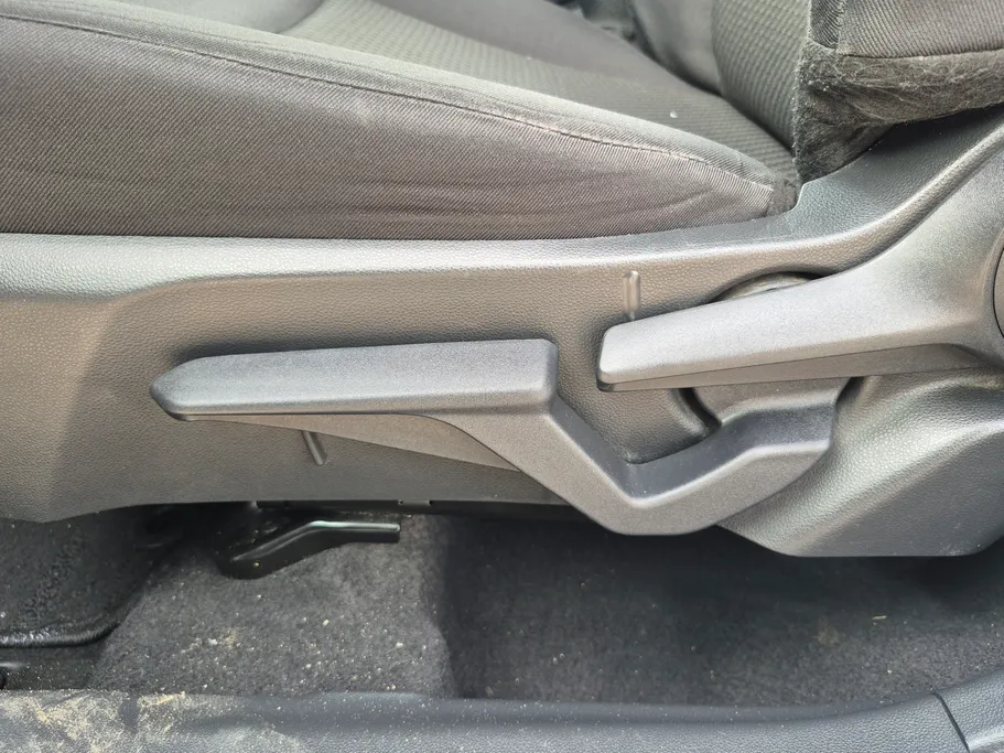 2023 Toyota Yaris  Y 