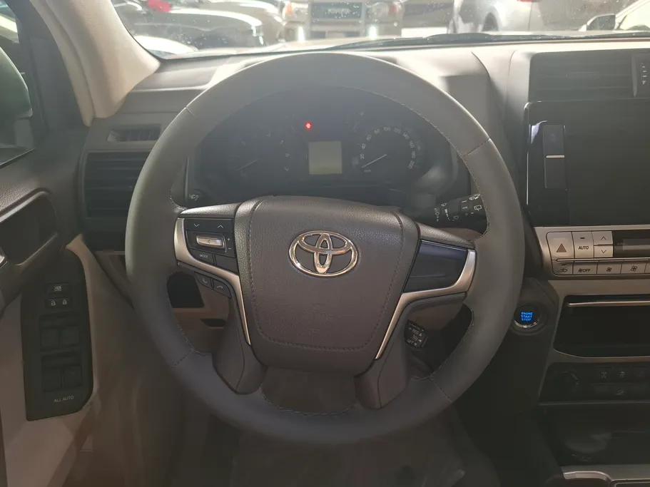 تويوتا برادو TXL 2022 