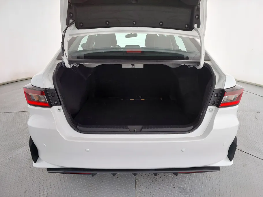 2023 Toyota Yaris  Y 