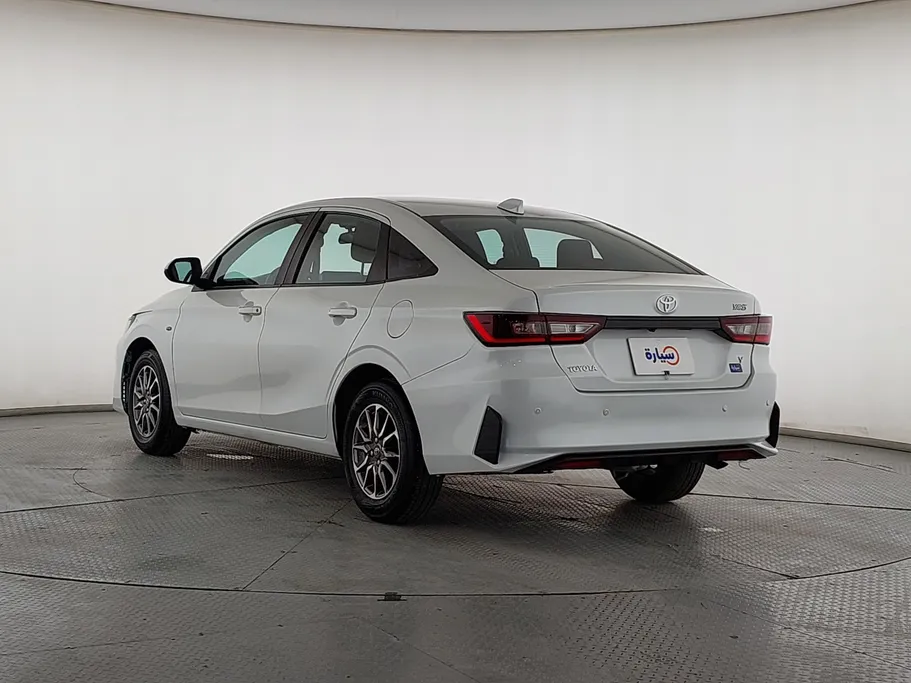 2023 Toyota Yaris  Y 